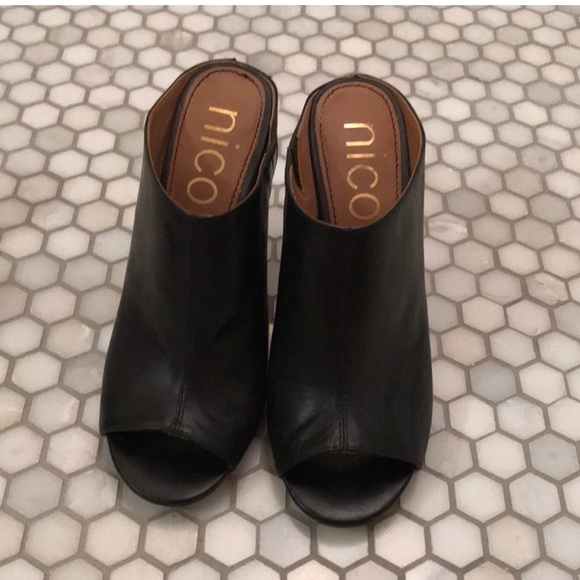 Nicole Loopey Heels - Picture 1 of 6